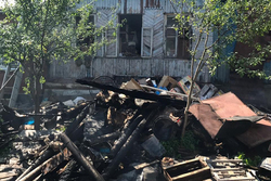 Сгорел заживо: в Тамбове 56-летний бомж не выбрался из охваченного огнём дома