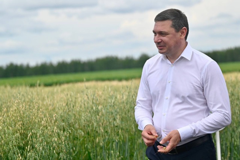 Евгений Первышов: посевная кампания на особом контроле
