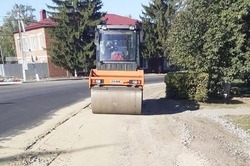 Тамбовские дороги приводят в порядок: работы идут в Сосновке