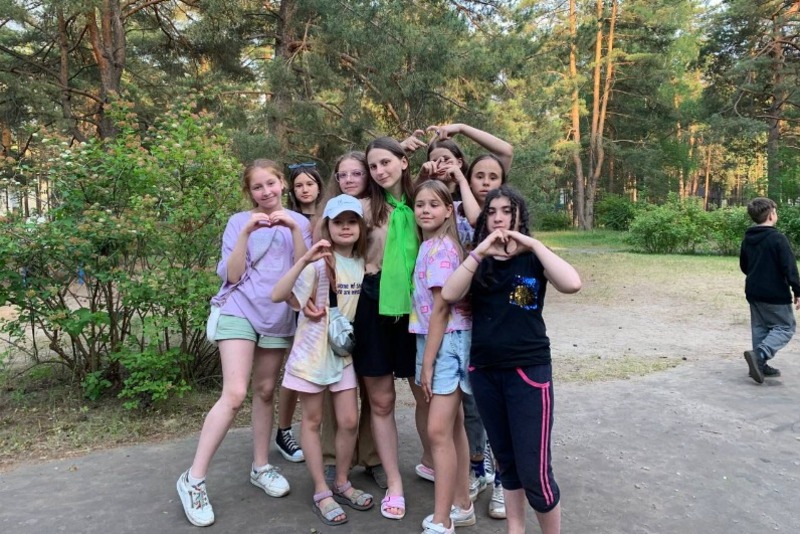 «Мама» трехсот: 21-летняя тамбовчанка проводит лето, организуя детский отдых