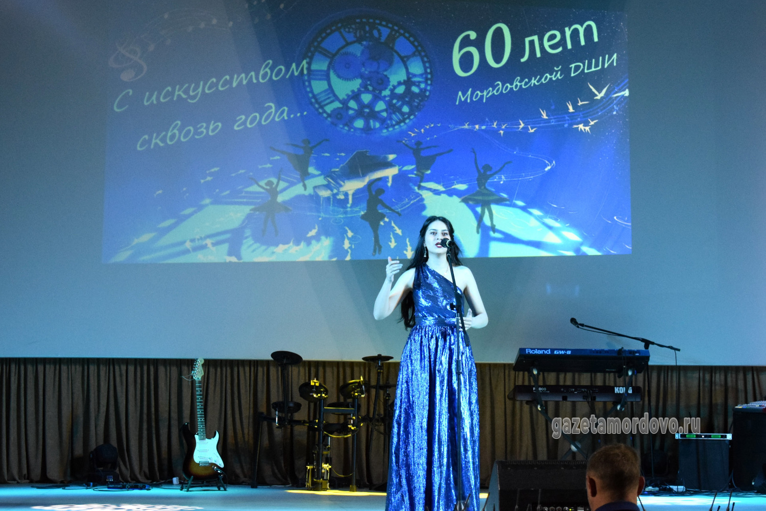 Одна из лучших учениц Мордовской детской школы искусств Арина Аржанова (Колосова).