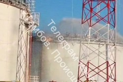 Пожар, возникший после атаки дрона на нефтебазу, ликвидирован