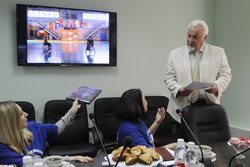 Евгений Матушкин встретился с членами "Аппарели"
