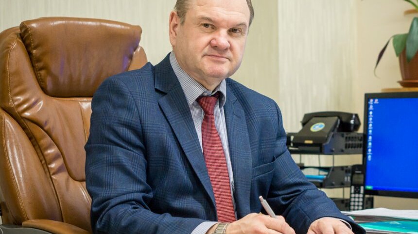 Генеральный директор завода Андрей Седых     