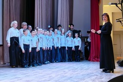 Одиннадцать школьных хоров подарили свое творчество тамбовчанам