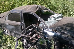 В Староюрьево автомобиль врезался в дерево: пассажир погиб