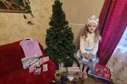 Семилетняя жительница Донбасса получила подарок от Максима Егорова