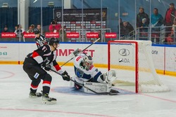 Хоккейный клуб «Тамбов» по буллитам победил «Югру» 