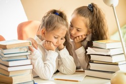 В Тамбовской области ищут юных исследователей науки, культуры и искусств