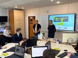  Школьники Черноземья прошли «Урок цифры» об ИИ-агентах