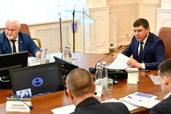 Евгений Первышов поставил задачу соблюдать сроки исполнения работ по нацпроектам