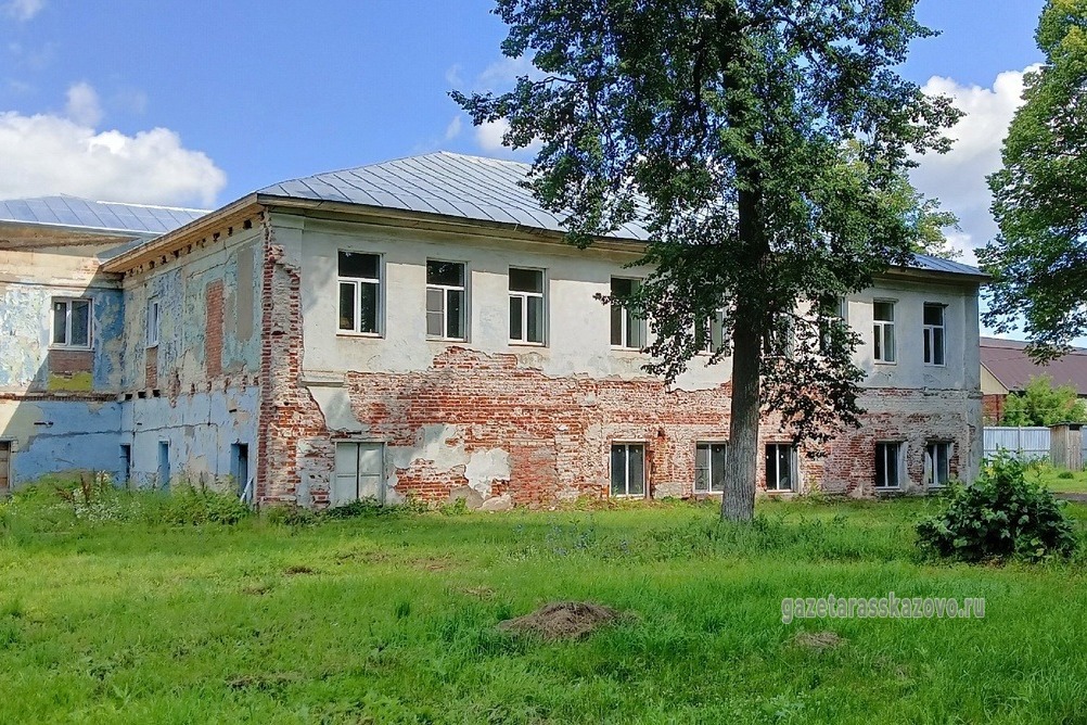 Храм священномученика Кирилла, ранее усадебный дом дворян Полторацких. Микрорайон «Мальщина», 2023 год 