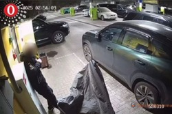 В Воронеже мужчина умер в чужом припаркованном автомобиле