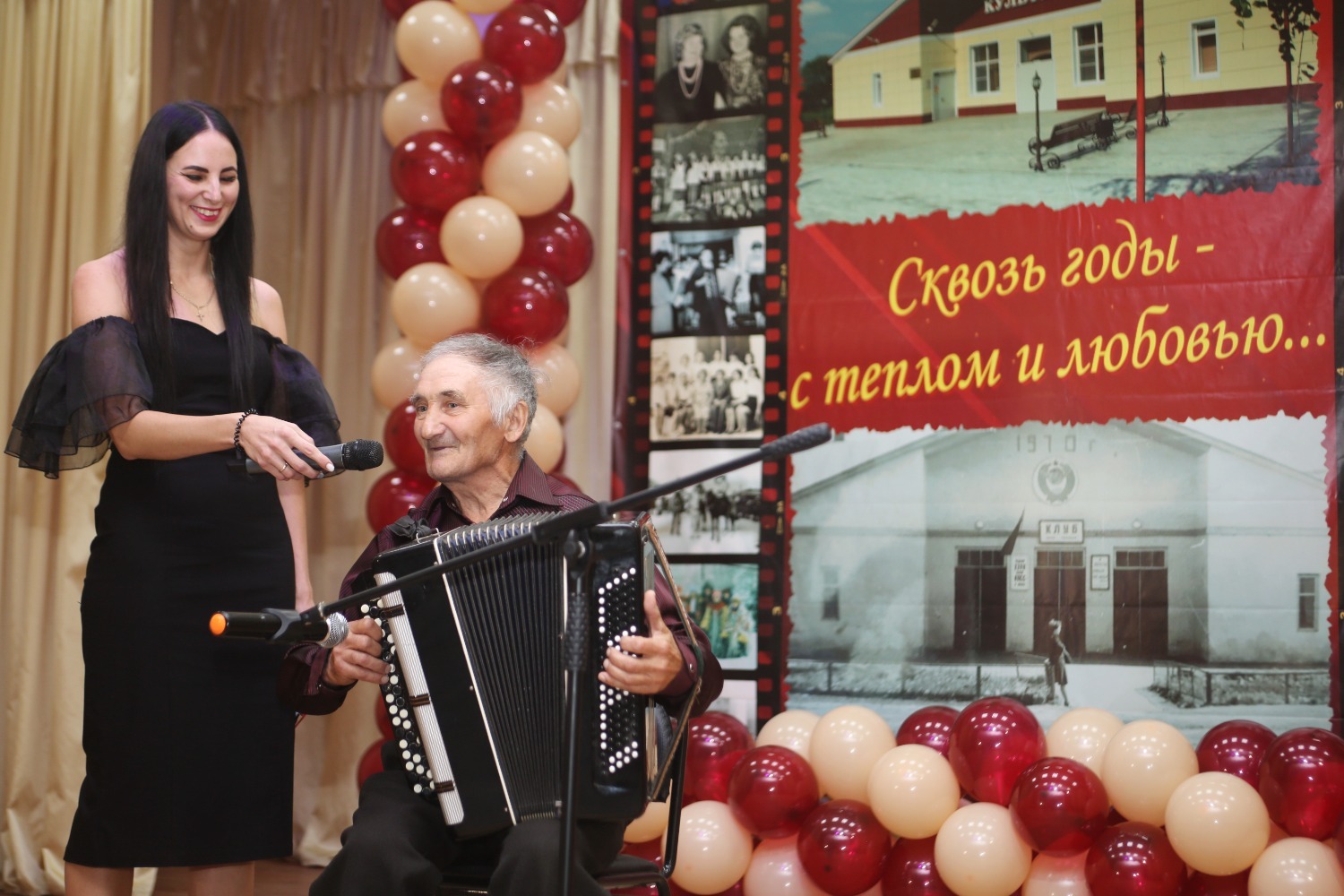 Творческий номер ветерана Анатолия Прохорова