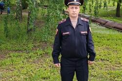 В Уварово росгвардеец и полицейский спасли людей из горящего дома