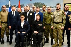 Глава региона поздравил тамбовчан с Днём защитника Отечества