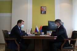 Руководитель региона Максим Егоров и гендиректор «Россети Центр» Игорь Маковский обсудили развитие электросетевого комплекса