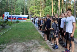 В лагере «Вислый бор» Моршанского округа детям показали приемы рукопашного боя  