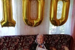 Труженица тыла из Мичуринского района Марфа Петрова отмечает столетний юбилей