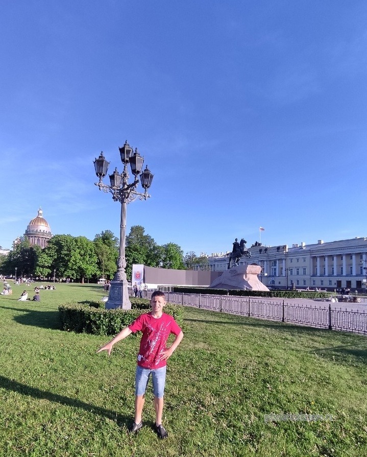 Михаил Телёпин на берегах Невы