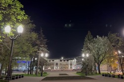 В Тамбове на улице Рахманинова и в сквере имени В.С. Петрова обновили освещение