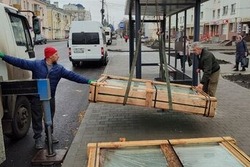 В Тамбове обновляют остановочные павильоны на Октябрьской