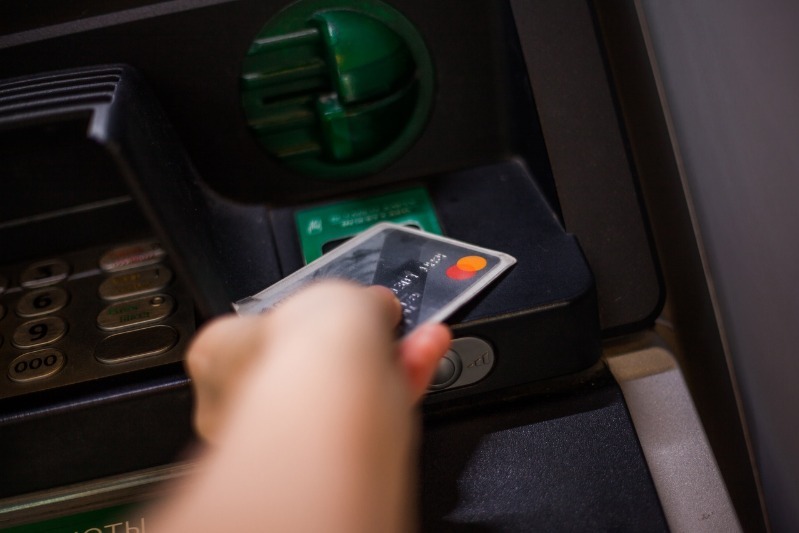 8 марта выходные дни