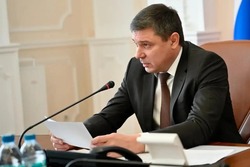 Завершение уборочной кампании рассмотрели на совещании у Евгения Первышова