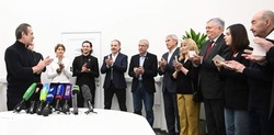Доверенные лица кандидата в Президенты РФ Владимира Путина получили удостоверения