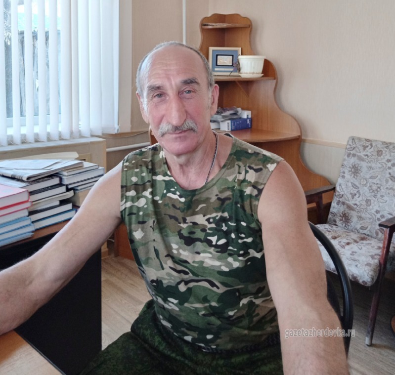 «Настоящие патриоты страны должны быть сегодня на передовой». 64-летний ...