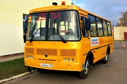 В Тамбовской области водители школьных автобусов соревновались в мастерстве