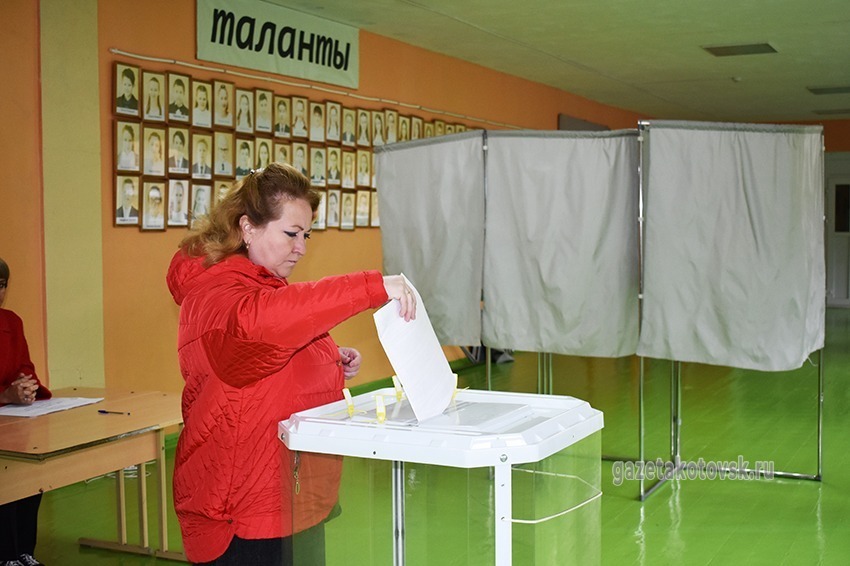 Голосование на избирательном участке №190