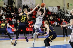 Баскетболисты «Тамбова» дома победили подмосковные «Химки»