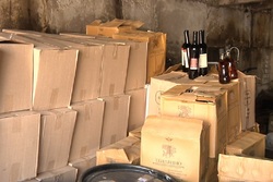 У жителя Кирсанова изъяли 44 тысячи бутылок палёного алкоголя