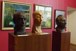 Коллекция Тамбовской картинной галереи пополнилась тремя работами известного российского скульптора