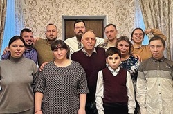 Супругов из Первомайского округа наградили орденом «Родительская слава»