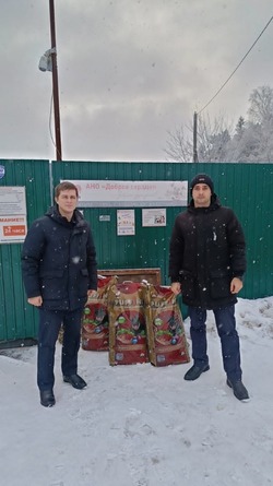 Тамбовские приставы передали корм в приют для бездомных животных