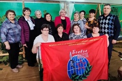 «Серебряные» волонтёры Умётского округа шьют маскировочные сети и собирают гуманитарку