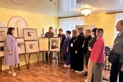 На тамбовском избирательном участке открылась сказочная выставка