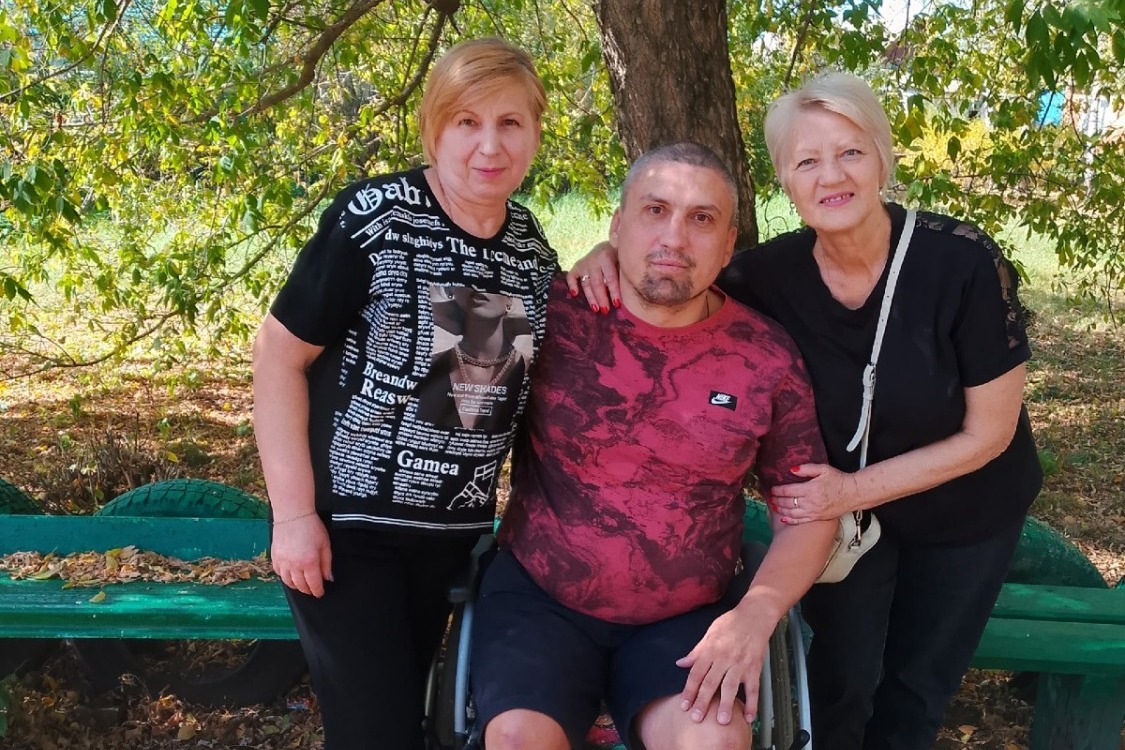 После обращения к волонтёрам Вячеслава начали навещать друзья и знакомые 