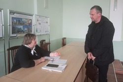 Тамбовским предпринимателям напомнили, что за рекламными конструкциями надо ухаживать