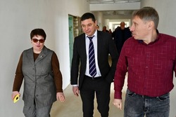 Евгений Первышов проверил, как идут работы на объектах здравоохранения Сампурского округа