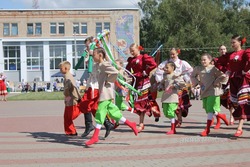 В Тамбовской области прошёл семейный фестиваль «Гомзяковская ромашка»