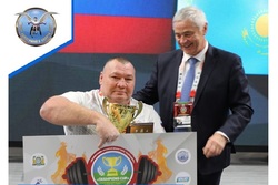 Тамбовчанин стал двукратным победителем турнира по пауэрлифтингу