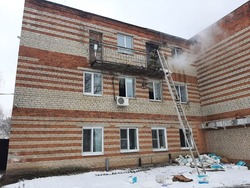 Во время пожара в Сосновском доме престарелых из здания эвакуировали 120 человек