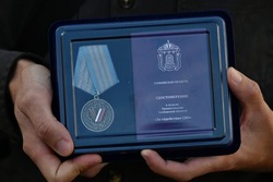 Глава региона впервые вручил медали «За содействие СВО» 