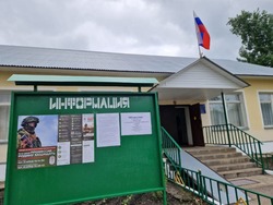 Глава региона посетил пункт по призыву на контрактную службу в Кирсановском округе