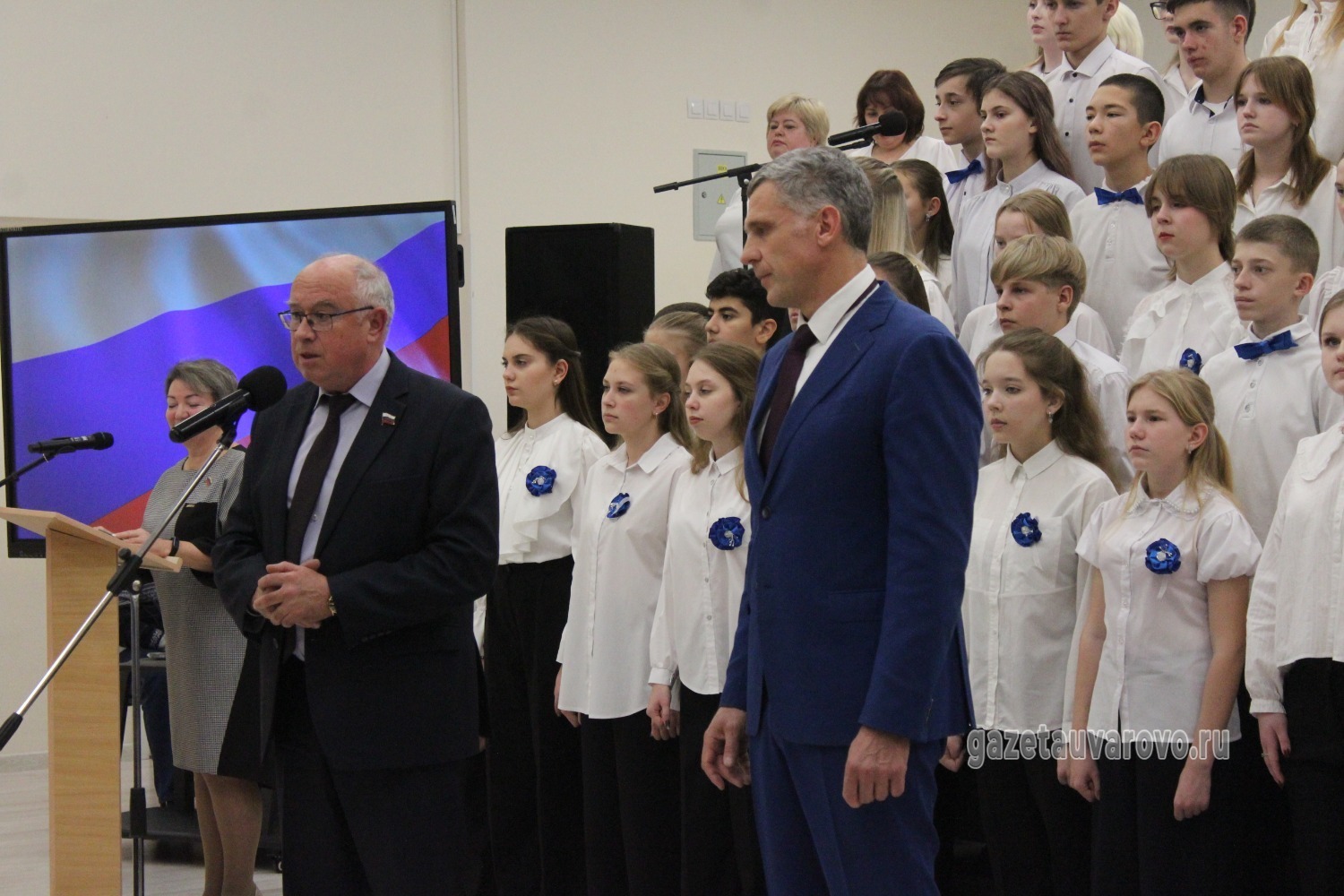 Слова приветствия — от депутата облдумы Сергея Нелюбова