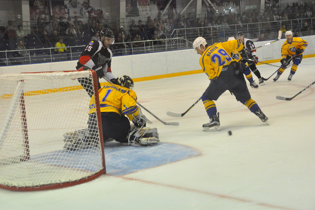 максим баин. химиков 3. тамбов химик прогноз. хоккей тамбов секции для детей. химиков 3.